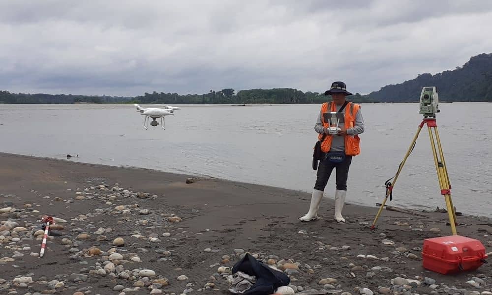 Alta survey land surveyor coastal mapping - ALTA SURVEY Maine Land surveyor conducting an ALTA survey with drone and total station near a coastal site